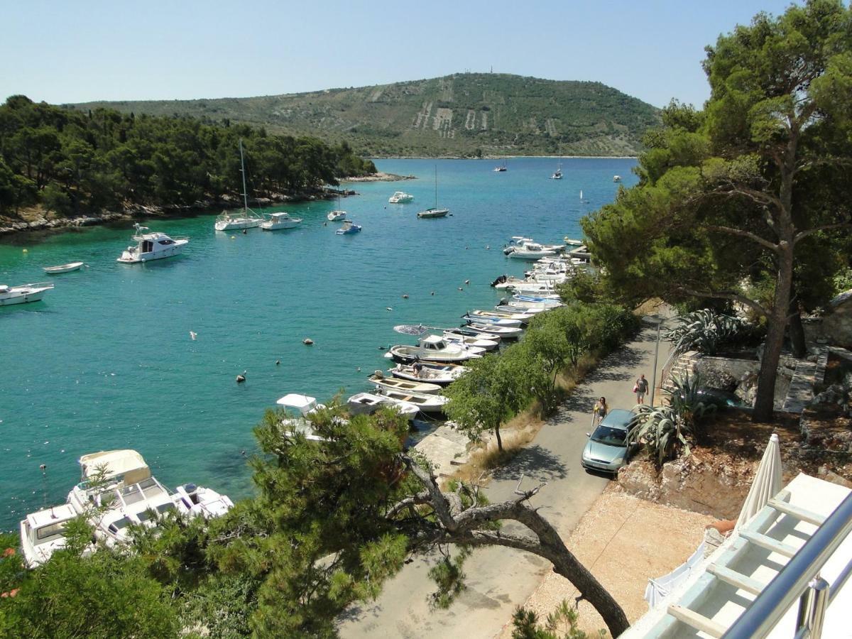 Mir Apartments Primošten Екстериор снимка