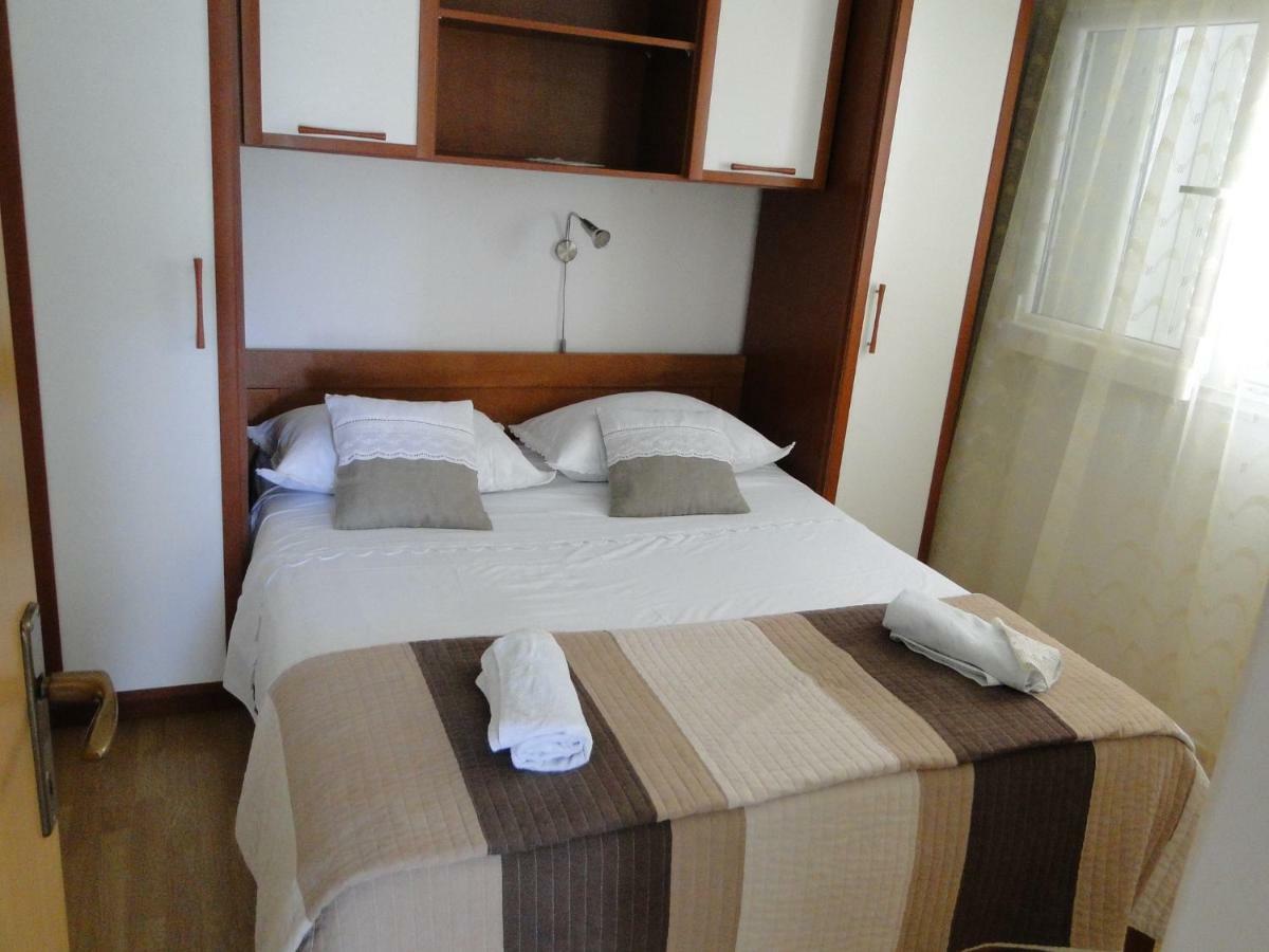 Mir Apartments Primošten Екстериор снимка