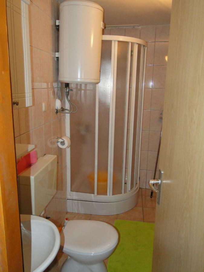 Mir Apartments Primošten Екстериор снимка
