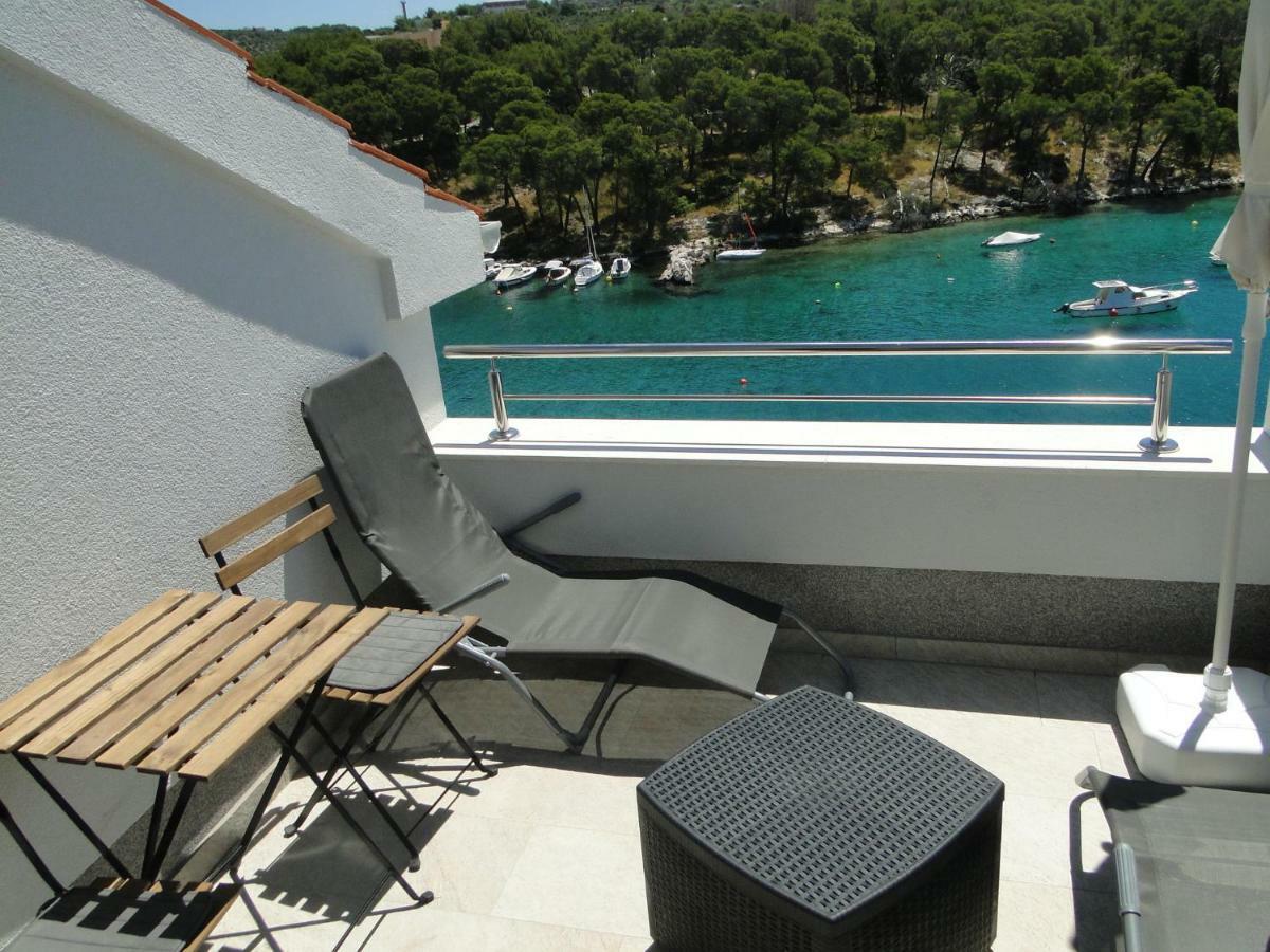 Mir Apartments Primošten Екстериор снимка